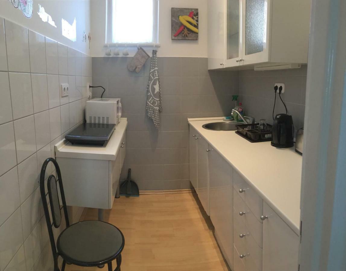 קסזטלי Comfort Apartment מראה חיצוני תמונה